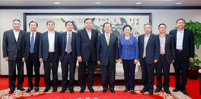 集團領(lǐng)導(dǎo)會見四川省國資委主任徐進一行（圖）