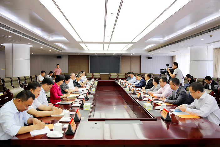 集團領導拜會海南省政府領導