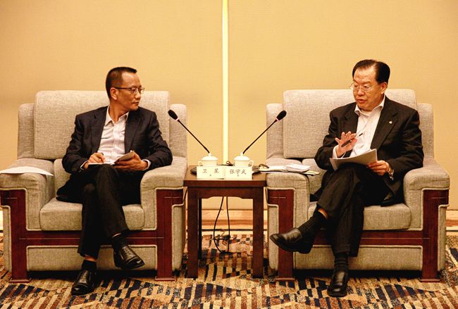 集團張學(xué)武董事長會見普洱市委書記衛(wèi)星一行（圖）