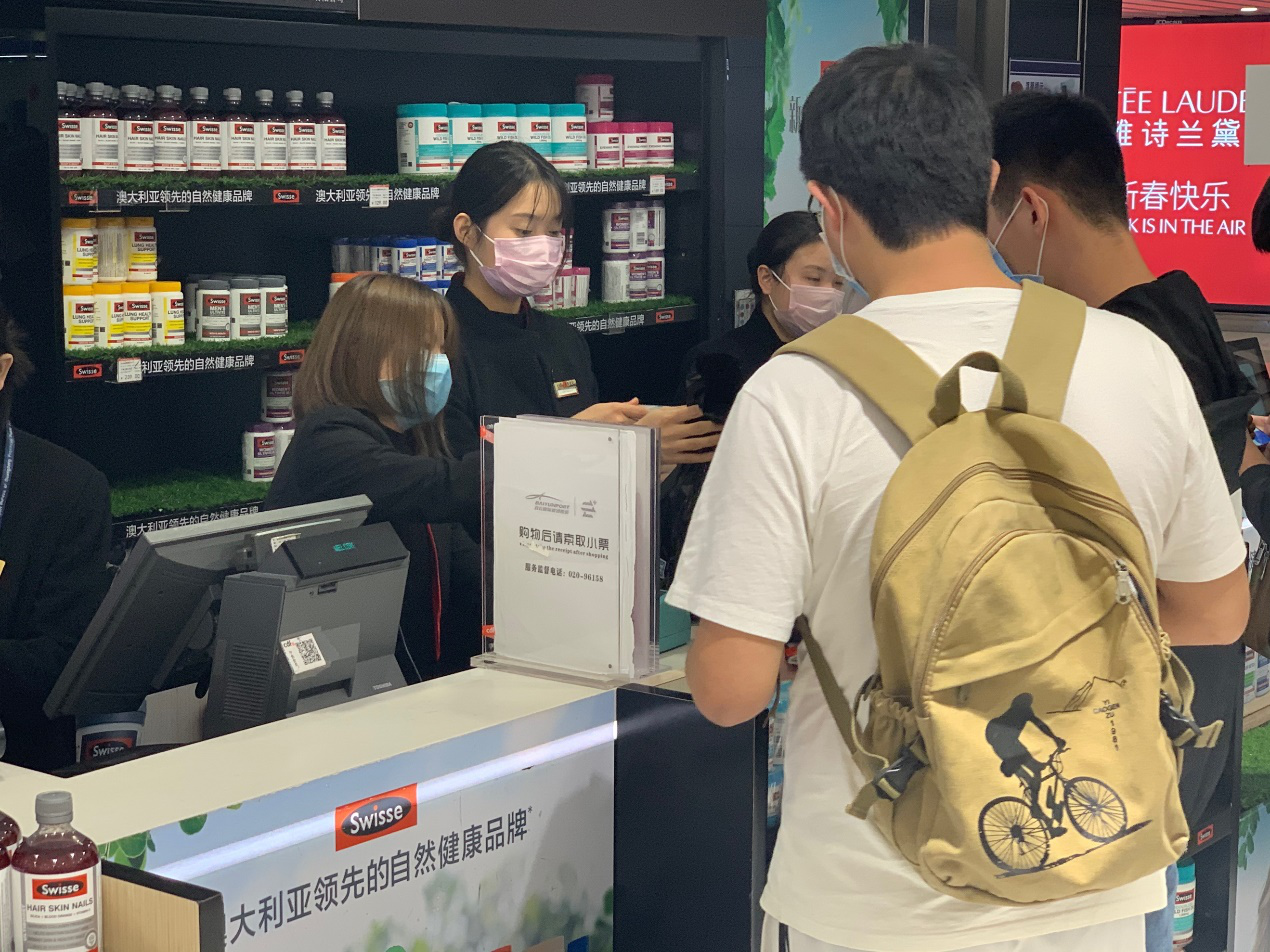 【中國免稅人在行動?一線直擊篇】之三：抗“疫”前線，服務(wù)不打烊！